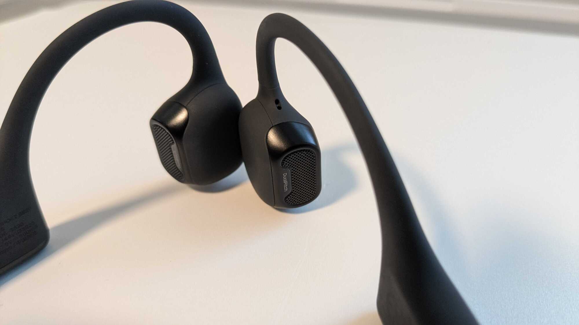 The extra drivers on the side of the Shokz OpenRun Pro 2.