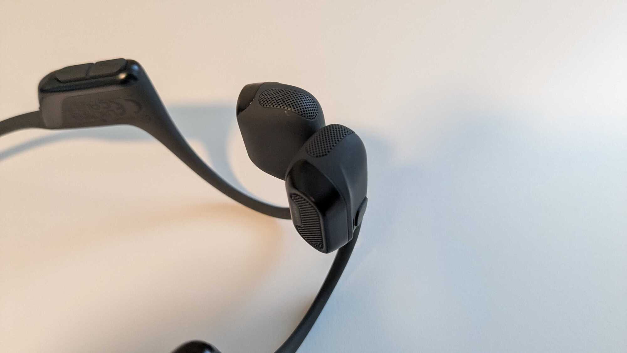 The extra drivers on the bottom of the Shokz OpenRun Pro 2.