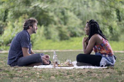 Top Romantic Comedies to Stream on Netflix Right Now