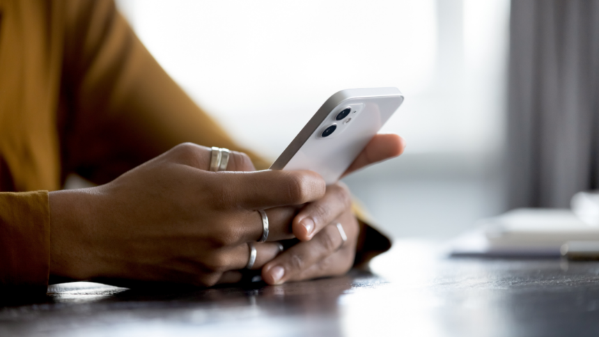 Serious Security Flaw Persists in iPhone’s Green Bubble Messaging Chats