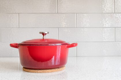 Utilizing a Dutch Oven as an Innovative Cooling Solution