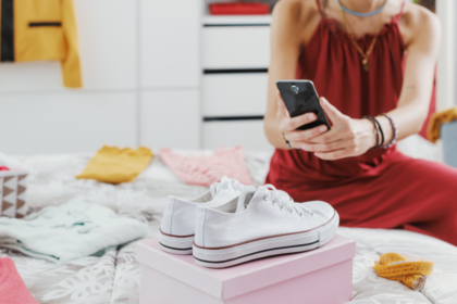 Top Applications for Selling Your Wardrobe Effectively