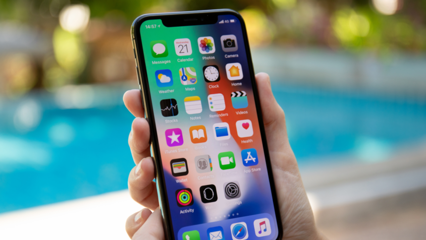 Apple Designates Two iPhone Models as ‘Vintage’—Implications Explored