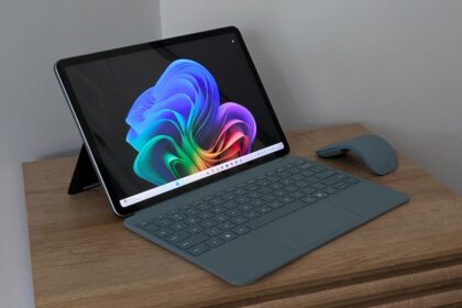 The Ideal Benchmark for a Two-in-One Computer: The Microsoft Surface Pro 12