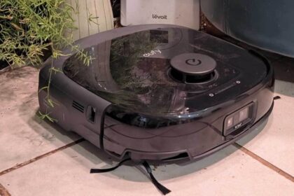 The Eufy Omni E25 Robot Vacuum: A Promising Device Hindered by Frequent Malfunctions