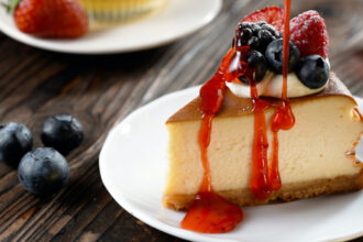 Deceptive Practices in Dining: Surprising Tactics Restaurants Use to Confuse Customers